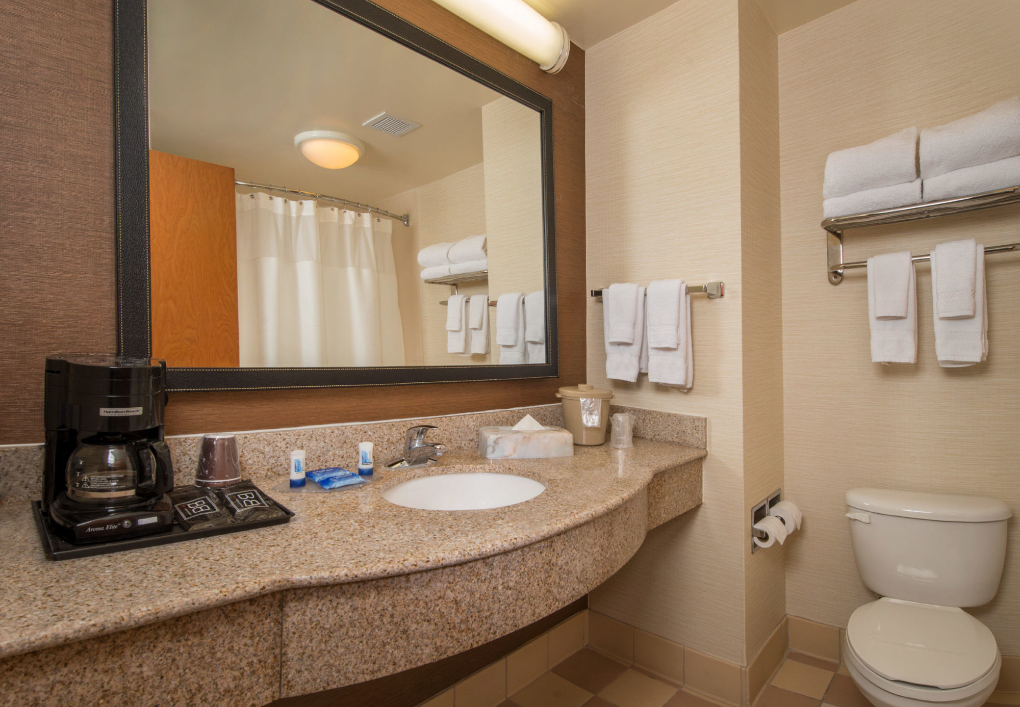 Fairfield Inn & Suites By Marriott Вільямсбург Номер фото